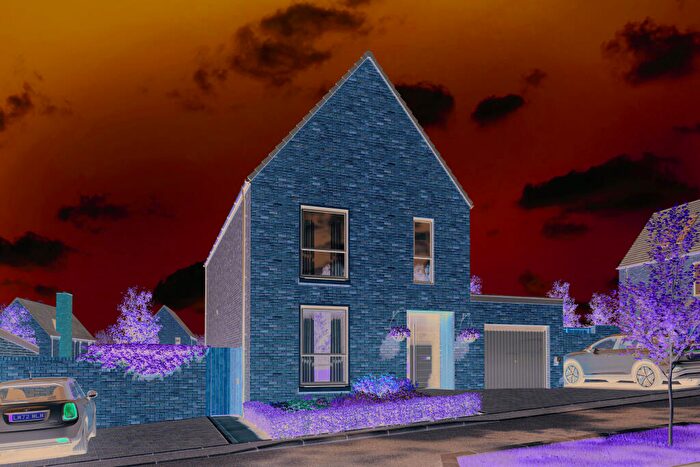 4 Bedroom Detached House For Sale In , Blunsdon Hill, SN26