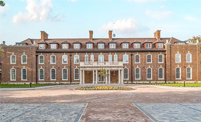 2 Bedroom Apartment For Sale In Brunswick Road, Deepcut, Camberley, Surrey, GU16