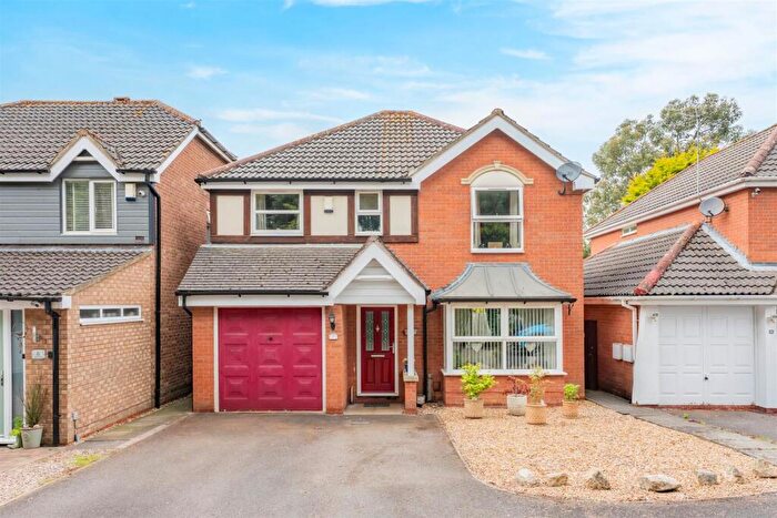 4 Bedroom Detached House For Sale In Ettrick Close, Kettering, NN16
