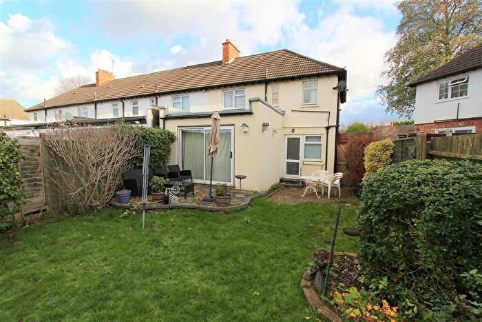 3 Bedroom End Terrace House For Sale In Rectory Lane, Wallington, SM6