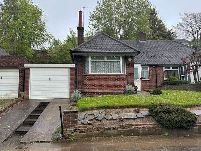 3 Bedroom Bungalow To Rent In Falconers Road, Luton, LU2