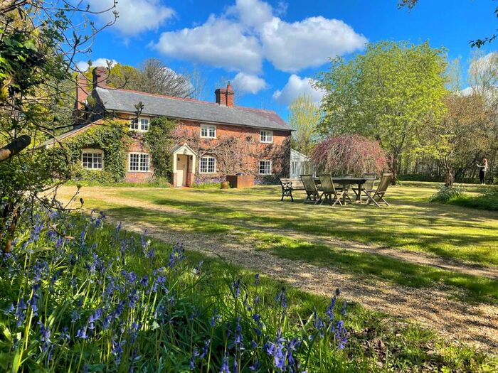 8 Bedroom Farm House For Sale In Lymington Road, Brockenhurst, SO42