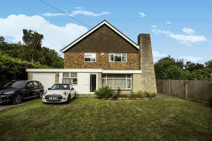 4 Bedroom Detached House To Rent In Rowhill Road, Dartford, DA2