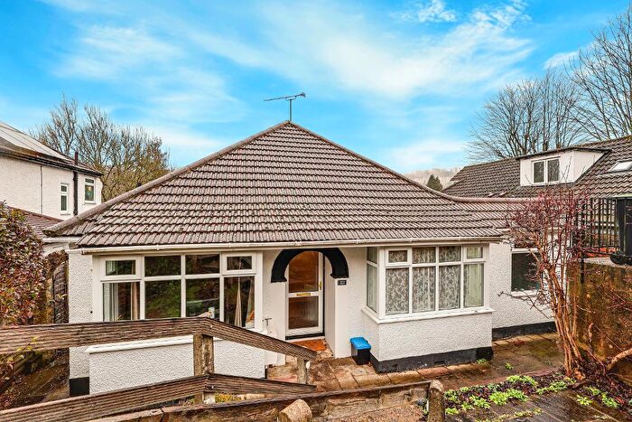 3 Bedroom Bungalow For Sale In Valley Road, Kenley, CR8