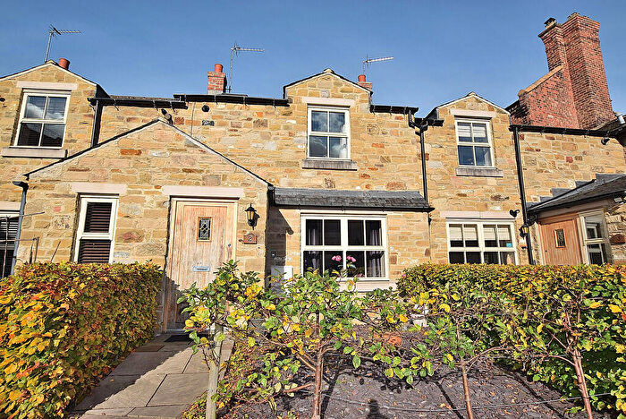 2 Bedroom Cottage For Sale In Victoria Road, Richmond, DL10