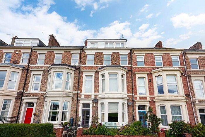 2 Bedroom Flat For Sale In Percy Park, Tynemouth, NE30