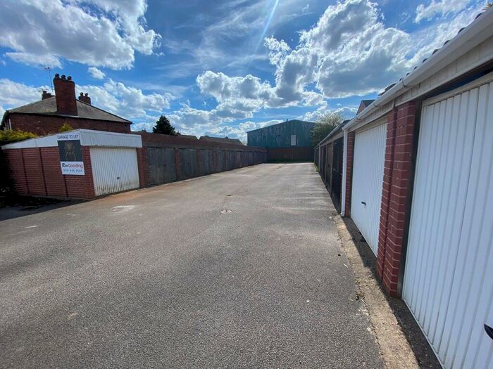 Garage / Parking To Rent In Vincent Avenue, Beeston, Nottingham, Nottinghamshire, NG9