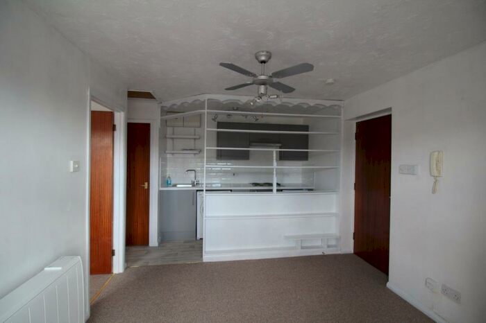 1 Bedroom Apartment To Rent In Long Buckby, Northampton, NN6