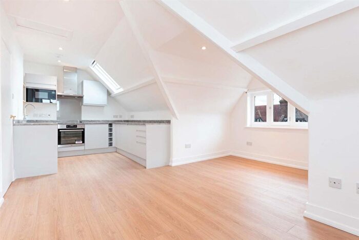 1 Bedroom Flat To Rent In Berkeley Road, Crouch End, N8