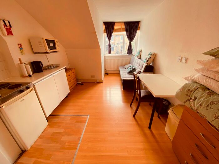 Studio To Rent In Brecknock Road, Tufnell Park, N19
