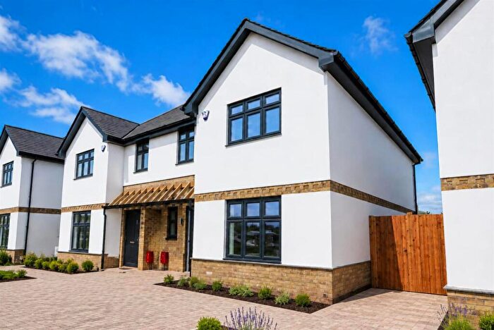 3 Bedroom Semi-Detached House For Sale In Rosewood, Upland Road, Thornwood, CM16