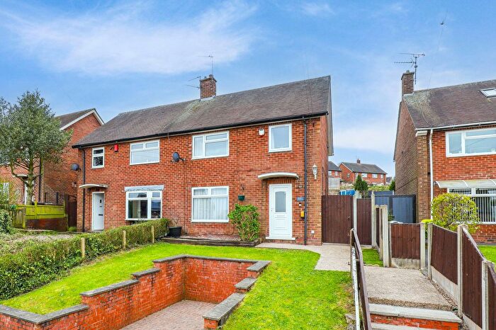 3 Bedroom Semi Detached House For Sale In Beckhampton Road, Nottingham, NG5