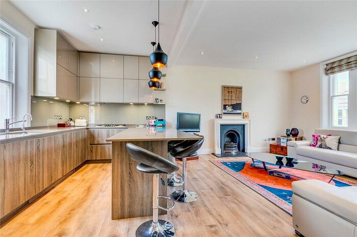 2 Bedroom Flat To Rent In Perham Road, West Kensington, London, W14