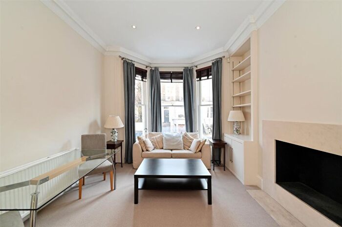 1 Bedroom Flat To Rent In Fawcett Street, Chelsea, SW10