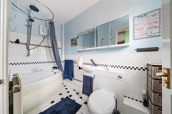 3 Bedroom Terraced House For Sale In Appleby Walk, Bristol, BS4