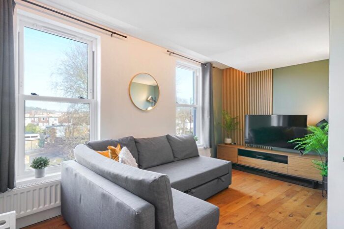 1 Bedroom Apartment To Rent In High Street, London, N8