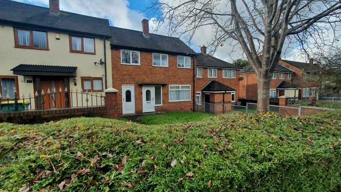 3 Bedroom Semi-Detached House To Rent In Yewtree Avenue, Preston, Lancashire, PR2