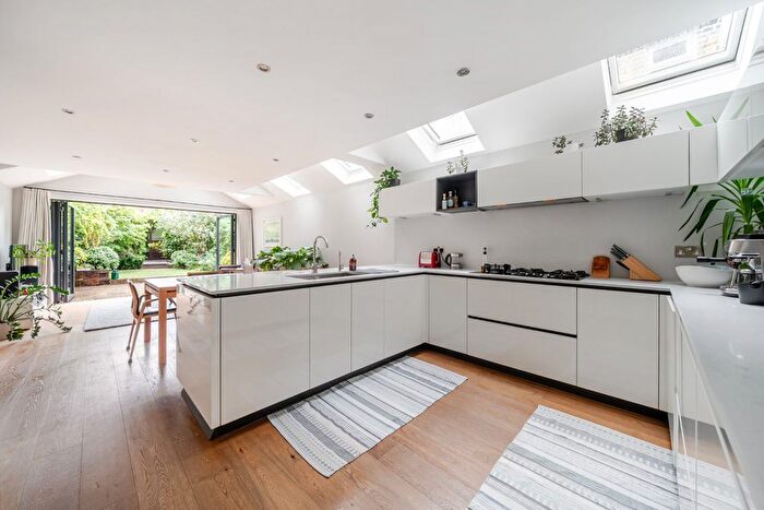 5 Bedroom End Terrace House For Sale In Hamilton Road, Wimbledon, London, SW19
