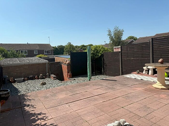 3 Bedroom Semi-Detached House For Sale In Westminster Road, Wellingborough, Northamptonshire, NN8