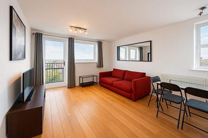 1 Bedroom Flat To Rent In Bloomfield Road, London, SE18