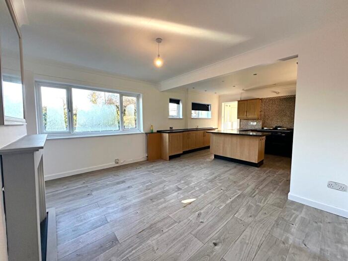 5 Bedroom House To Rent In Little Walden Road, Saffron Walden, CB10