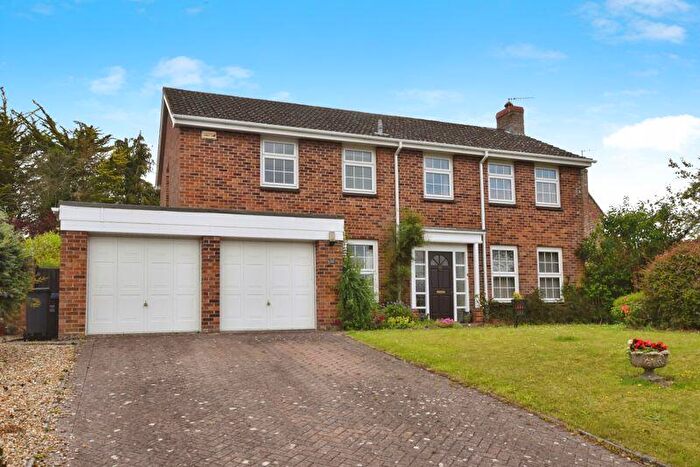 4 Bedroom Detached House For Sale In Laverstock Park West, Salisbury ***No Onward Chain***, SP1