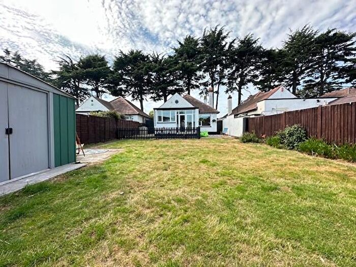 4 Bedroom Detached Bungalow For Sale In Victoria Avenue, Southend-On-Sea, Essex, SS2