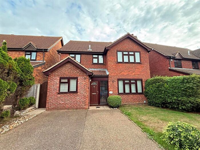 5 Bedroom Detached House For Sale In Humber Close, Caister-On-Sea, NR30