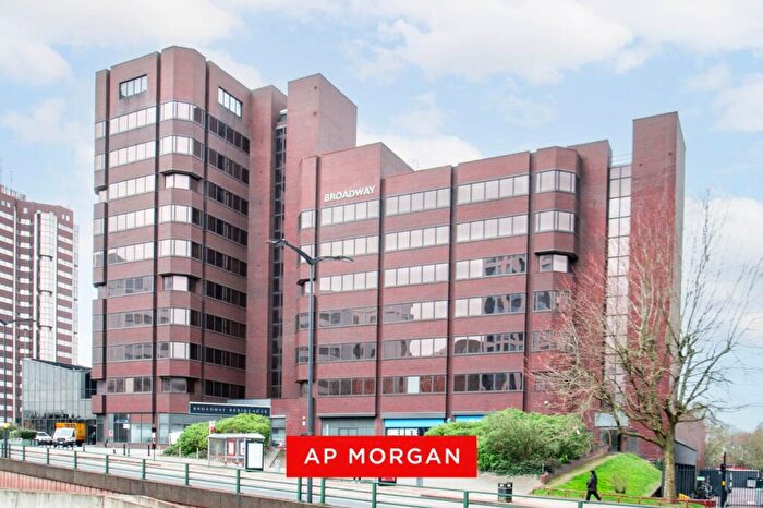 2 Bedroom Apartment To Rent In Broad Street, Birmingham, West Midlands, B15