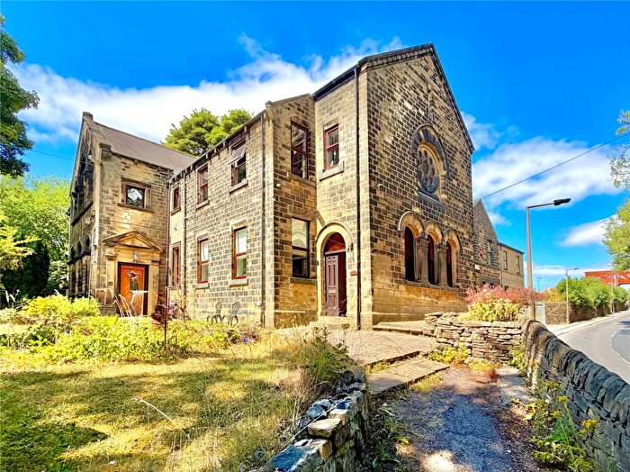 2 Bedroom Flat For Sale In Huddersfield Road, Penistone, Sheffield, Barnsley, S36