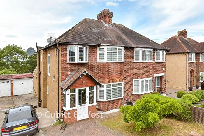 3 Bedroom Semi Detached House For Sale In Lorne Avenue, Shirley, Croydon, Surrey, CR0