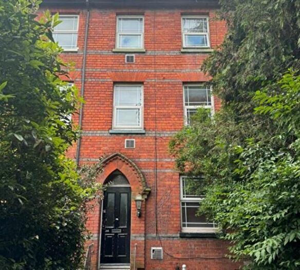 Apartment To Rent In Kings Road, Reading, RG1