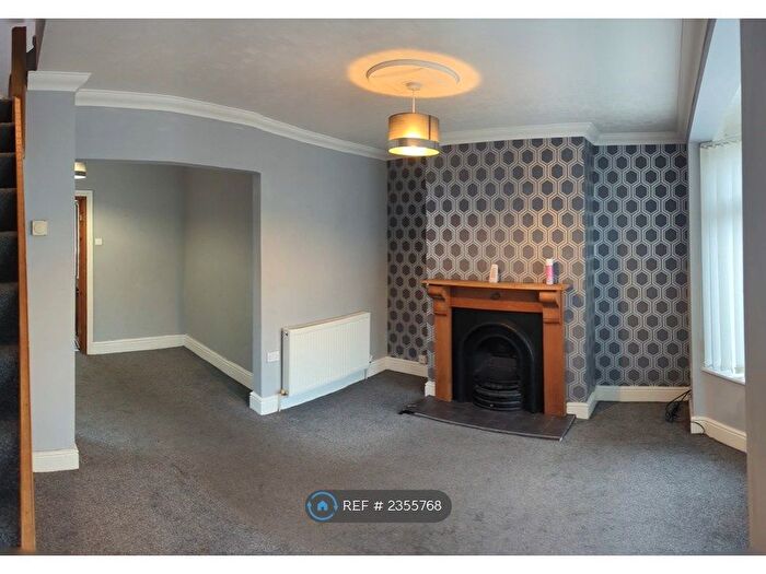 2 Bedroom End Of Terrace House To Rent In Brecon Street, Hull, HU8