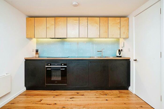 1 Bedroom Flat To Rent In Flaxman, SE5