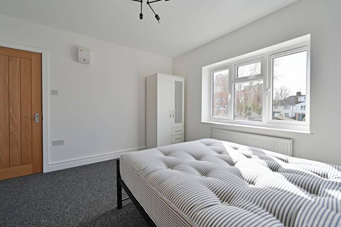 Studio To Rent In Whippendell Road, Watford, WD18