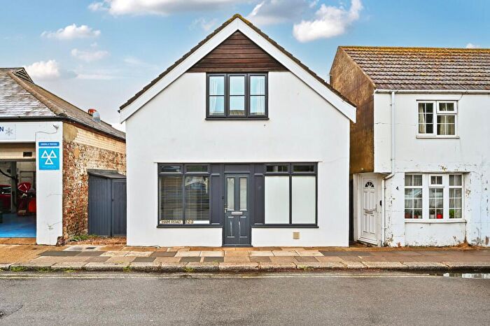 3 Bedroom Detached House For Sale In Ham Road, Shoreham, West Sussex, BN43