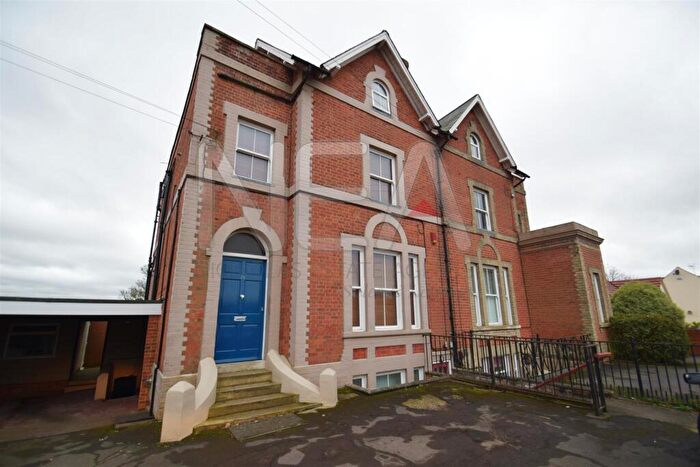 1 Bedroom Apartment To Rent In Henley Road, Caversham, Reading, RG4