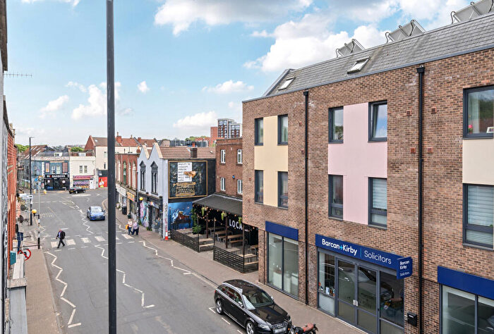 2 Bedroom Apartment For Sale In North Street, Bedminster, Bristol, Somerset, BS3
