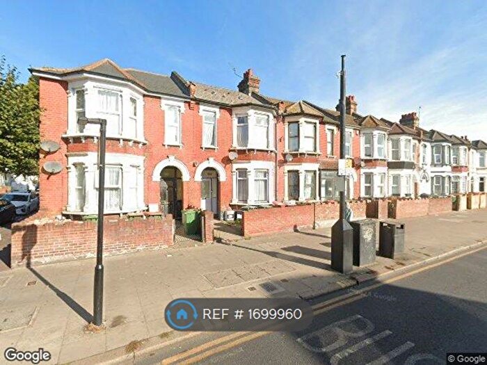 2 Bedroom Flat To Rent In Romford Road, London, E12