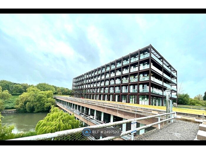 1 Bedroom Flat To Rent In Lake Shore, Bristol, BS13