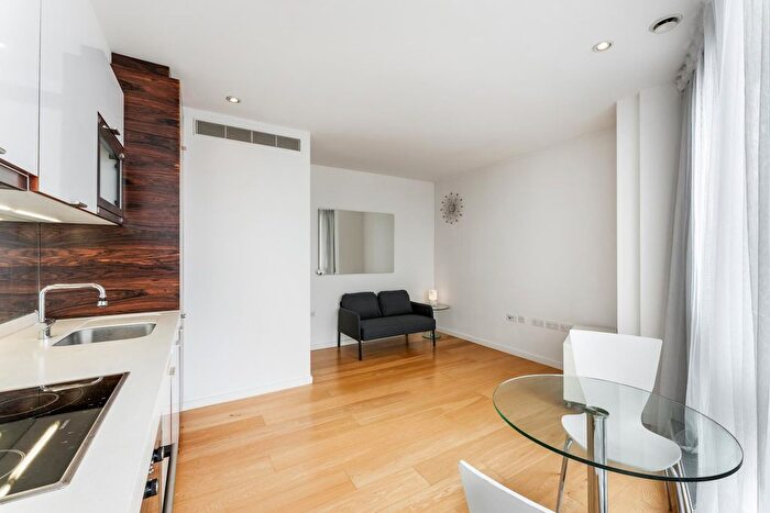 1 Bedroom Flat To Rent In Ontario Tower, New Providence Wharf, London, E14