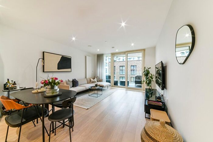 2 Bedroom Flat To Rent In Carrick House, Royal Wharf, London, E16
