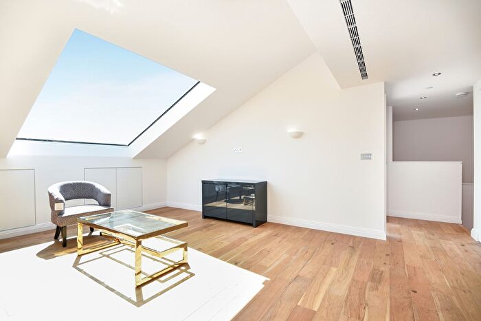 1 Bedroom Flat To Rent In Hoover Building, Western Avenue, Greenford, UB6