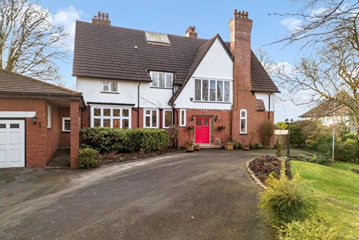 6 Bedroom Detached House For Sale In Breeze Hill Road, Atherton, Manchester, Lancashire, M46