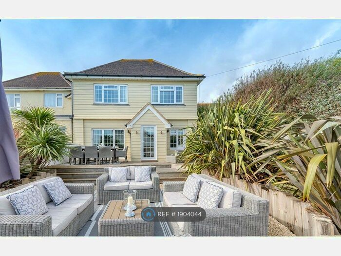 4 Bedroom Semi-Detached House To Rent In South Strand, East Preston, Littlehampton, BN16