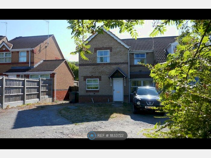 2 Bedroom Semi-Detached House To Rent In Merlin Avenue, Bolsover, Chesterfield, S44