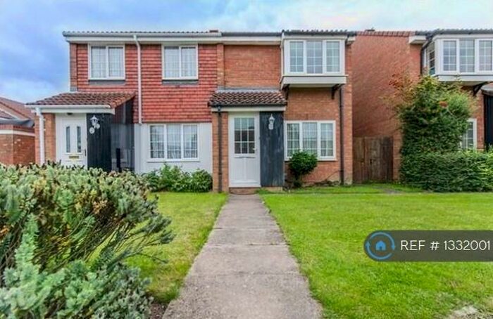 2 Bedroom Semi-Detached House To Rent In Tamarin Gardens, Cambridge, CB1