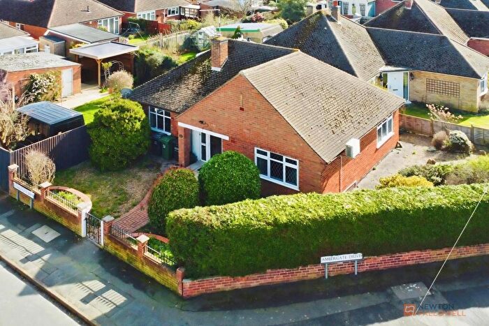 2 Bedroom Detached Bungalow For Sale In Harrowgate Drive, Birstall, LE4