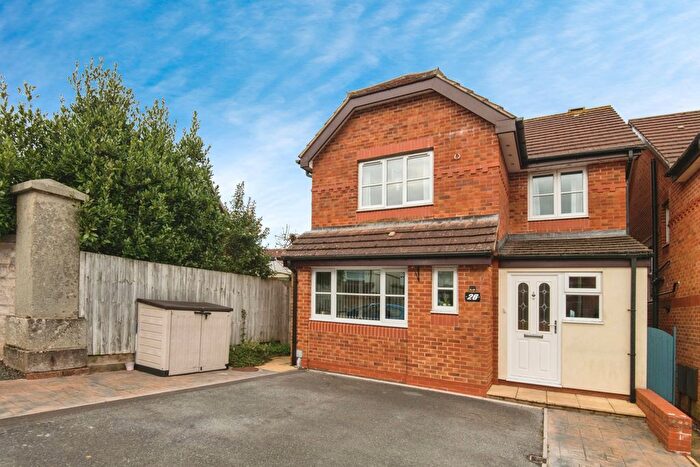 4 Bedroom Detached House For Sale In Old Bystock Drive, Exmouth, Devon, EX8