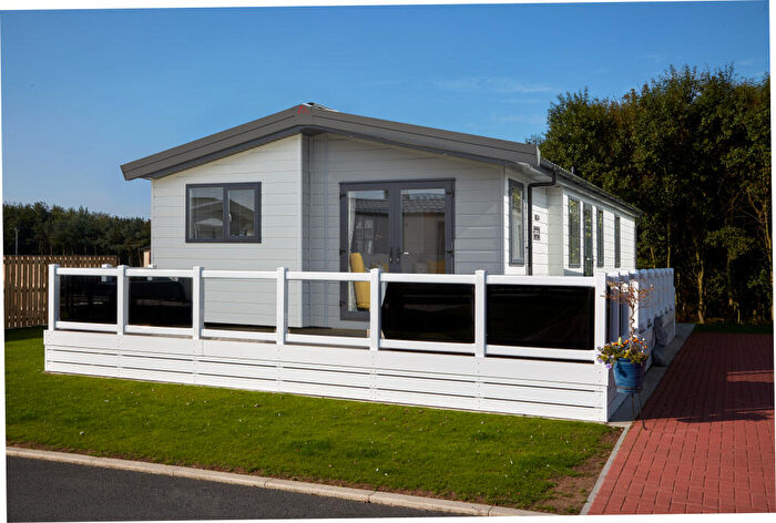 2 Bedroom Lodge For Sale In Thorney Golf Centre, English Drove, Thorney, PE6